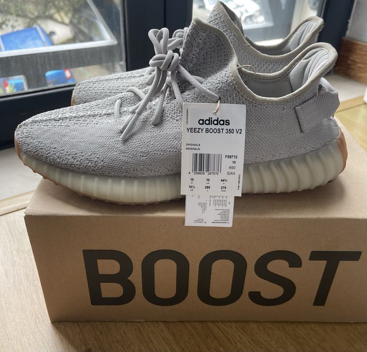 Ténis adidas yeezy boost 350 v2