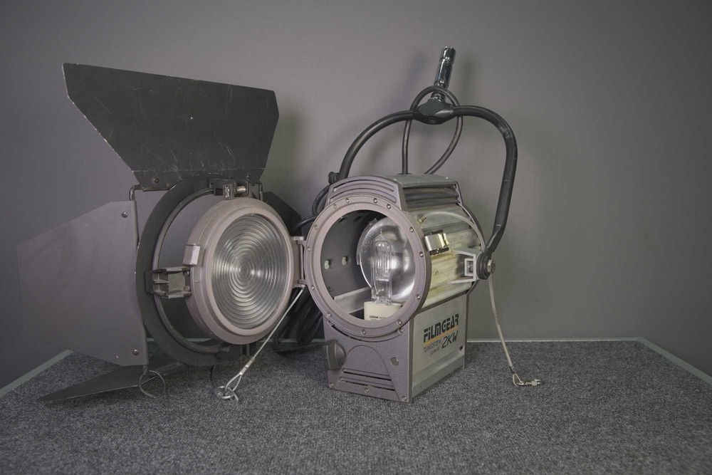Освітлювальний прилад ARRI/FilmGear 2000w 3200K