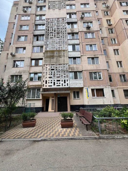 Продам 3-к квартиру, 2/9 поверх, на Таїрова, Академіка Корольова (3-194-189 ОФ)