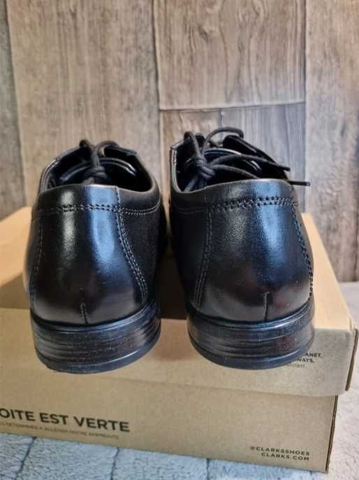 Półbuty Clarks Howard Walk, 43