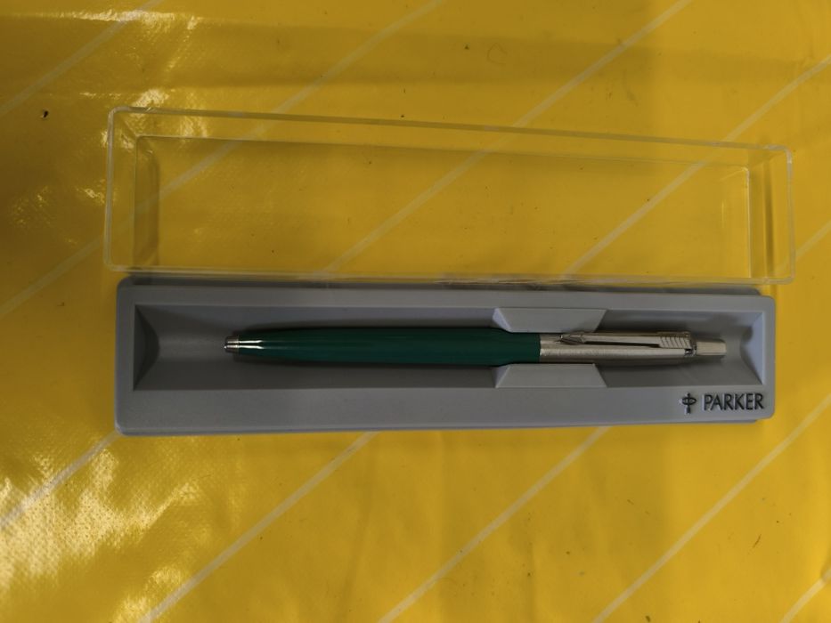 Caneta Parker Jotter Verde – Nova, nunca usada – Estojo Original