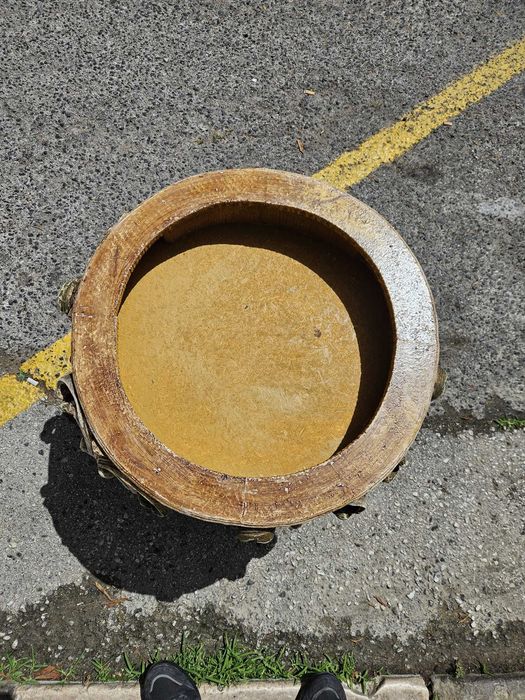 Mesa de Apoio Antiga em Madeira Entalhada com Tampo de Mármore