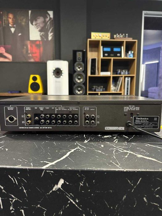 Попередній підсилювач Technics SU-9011