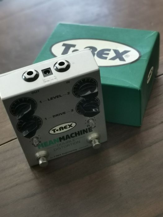 Pedais Boss T Rex Fender