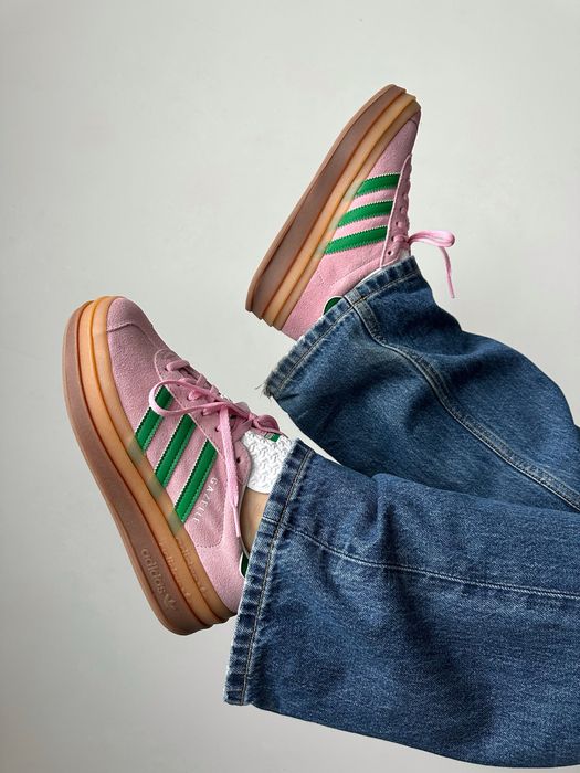 Оригінальні жіночі рожеві кросівки Adidas Gazelle Bold W True Pink