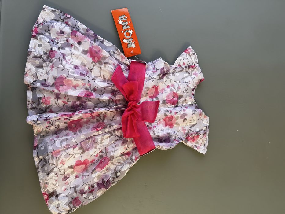 Sukienka w kwiatki roz. 80