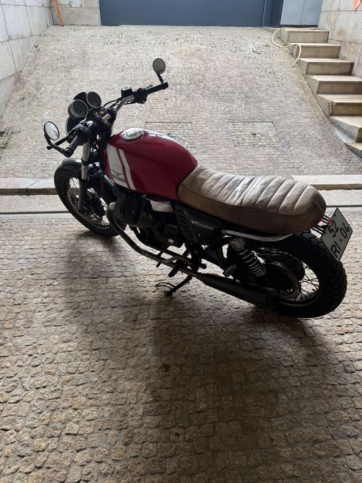 Moto GUZZI v7 II classic
