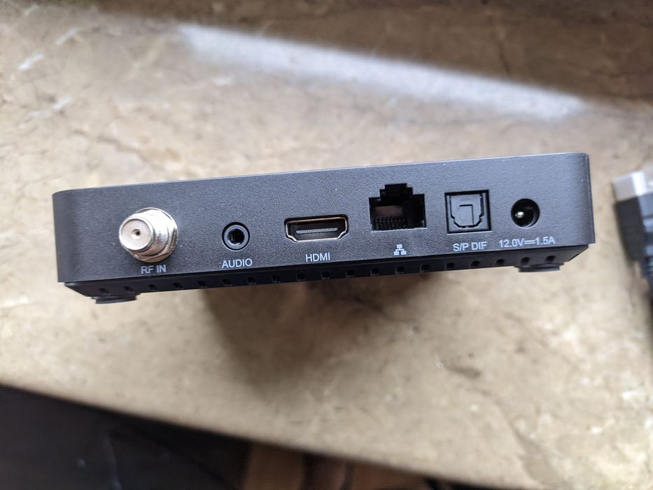 TELEWIZJA box TV Smart 4K - AndroidTV 14, dekoder DVBT2 HEVC, kodek AV1