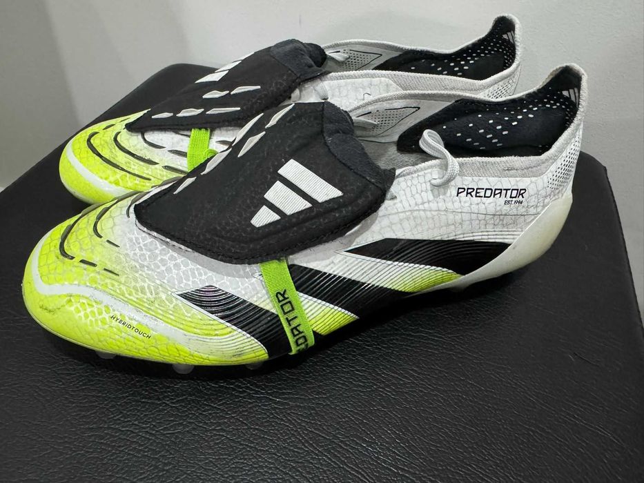 Chuteiras  Adidas, tamanho 41 1/2