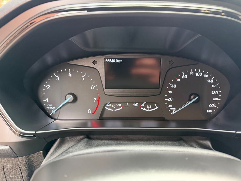 Sprzedam Ford Focus 1.0 ecoboost 125 KM ST-Line Full Led