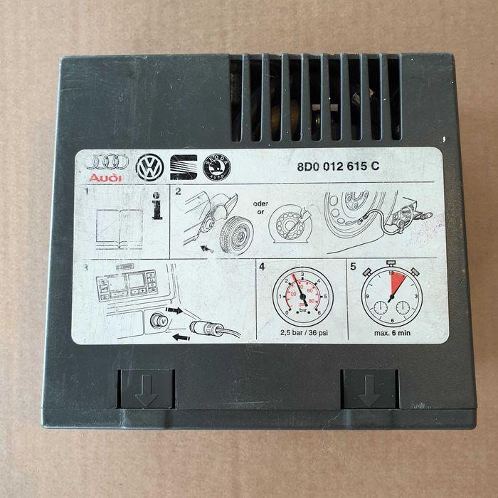 kompresor, sprężarka powietrza do samochodu model 8D0 012 615 C na 12V