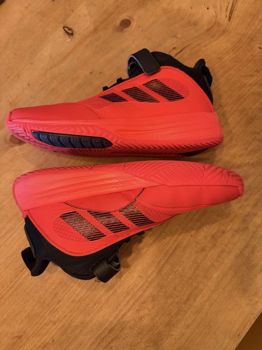 Adidas vermelhas 40
