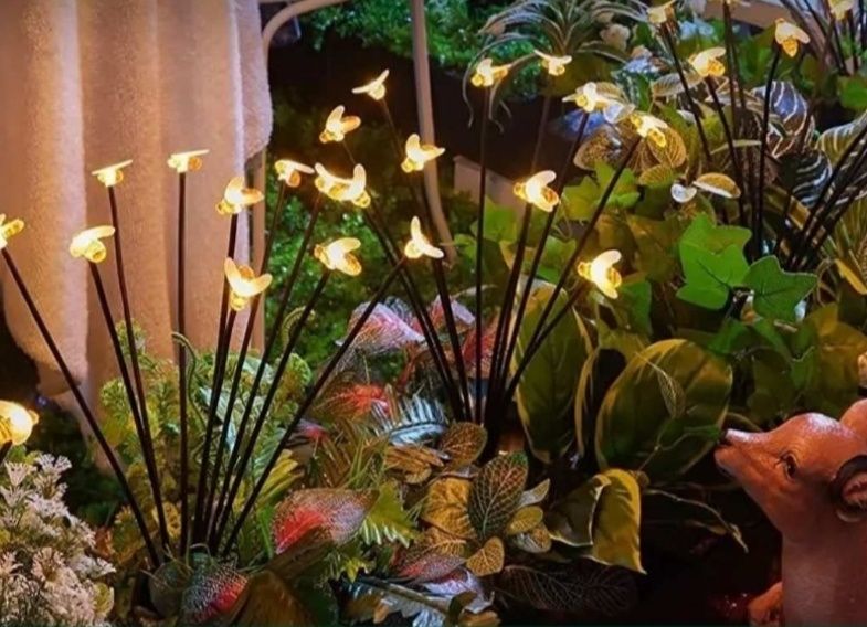 Декор бджілки на сонячній батареї