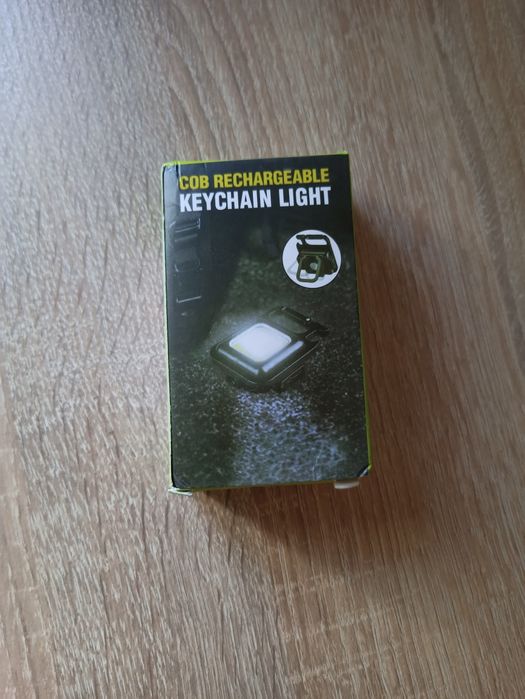 Міні ліхтарик брелок на акумуляторі з карабіном, магнітом,  (500mAh)