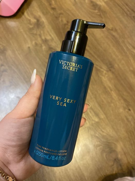 Парфумований лосьйон Very Sexy Sea Victoria's Secret