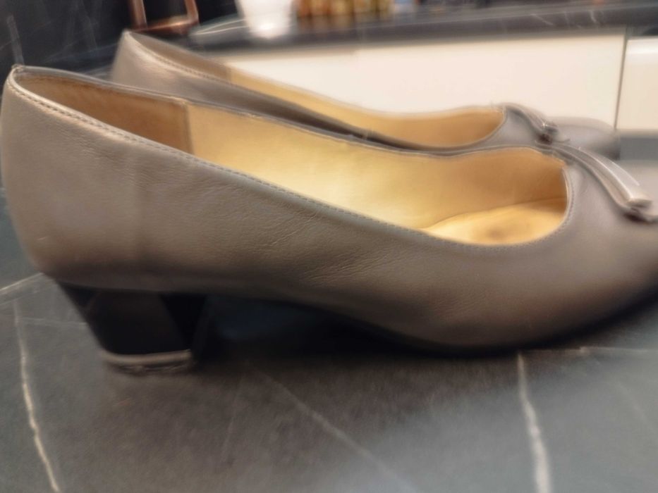 Półbuty damskie na niskim obcasie