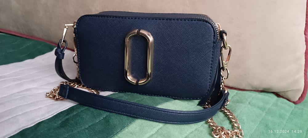 Продам сумочку женскую