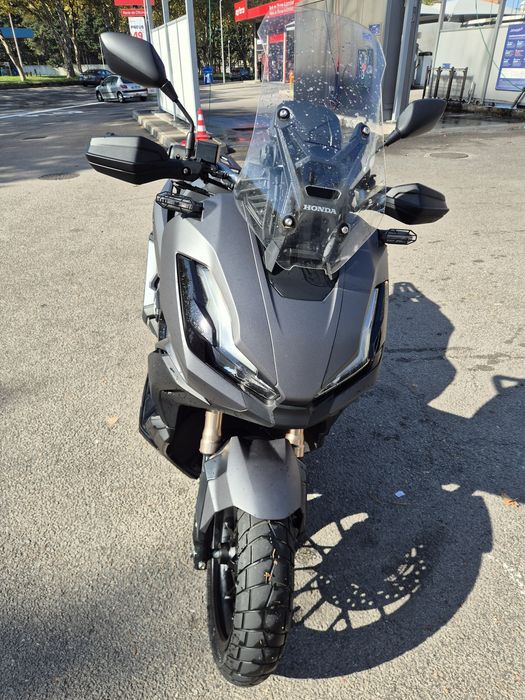 Scooter Honda Adv350