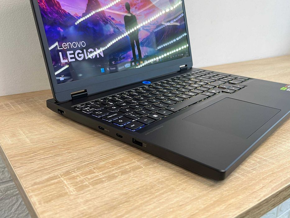 Lenovo legion 5 15.6"2.5K OLED 165Hz/Ryzen AI 7-350/RTX5070 8GB 115W/24DDR5/SSD1TB/65год напрацюваня/15AKP10/Ігровий ноутбук, гарантія-3міс/легіон/rog
