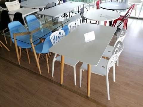 Mesa 120x70 lacada a branco, sem as cadeiras