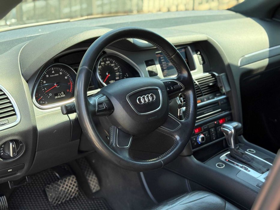 Audi Q7 2012, 3.0 бензин, автомат