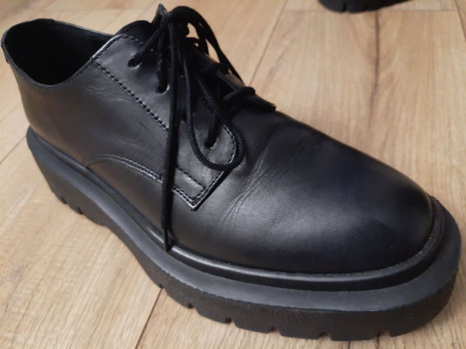 Buty trzewiki skórzane Gino Rossi 38