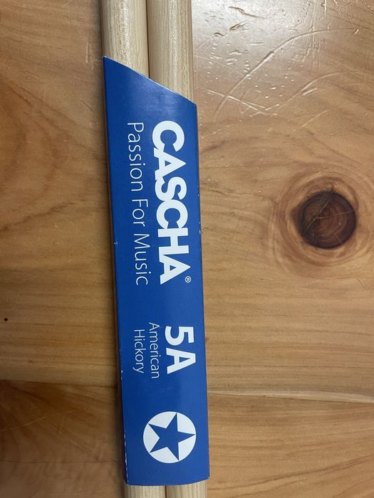 Baqueta novas com etiqueta.