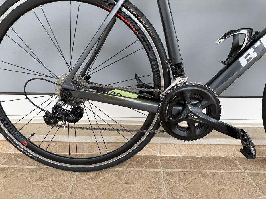 Bicicleta de estrada em carbono - 11v