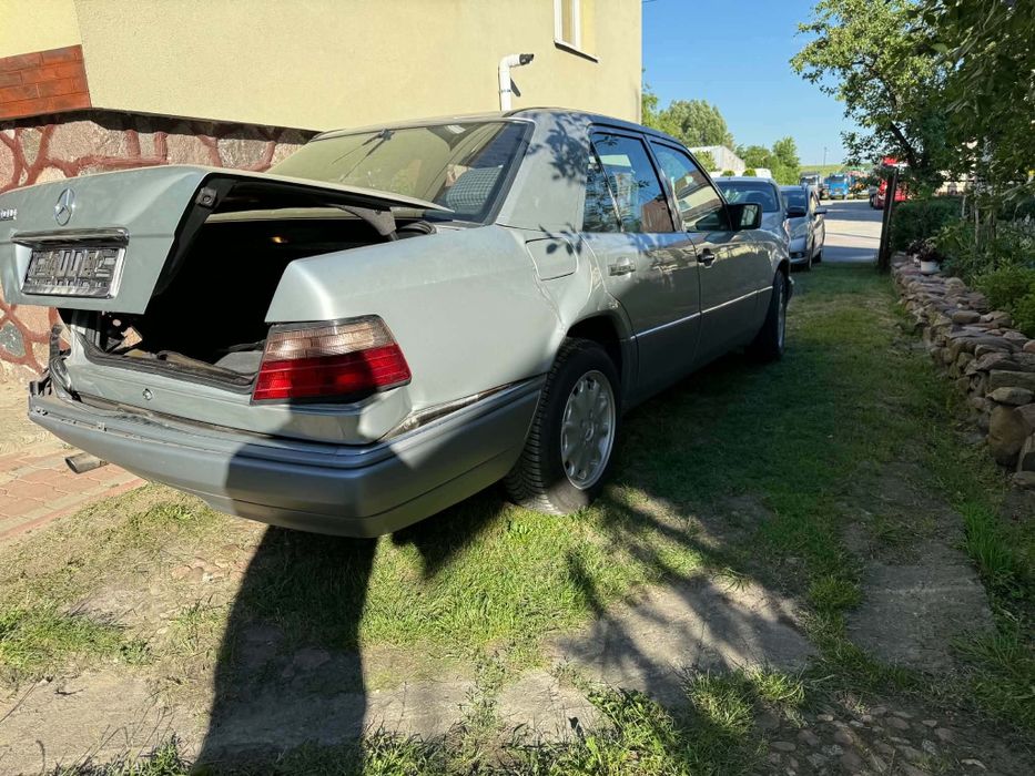 Mercedes W 124 E klasa