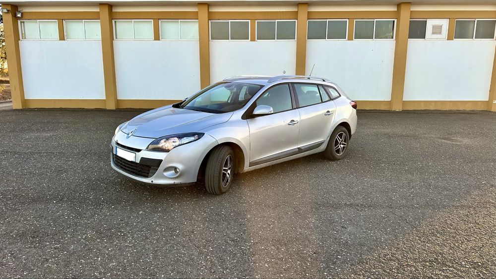 Renault megane sports tuor 1500 dci foto 2