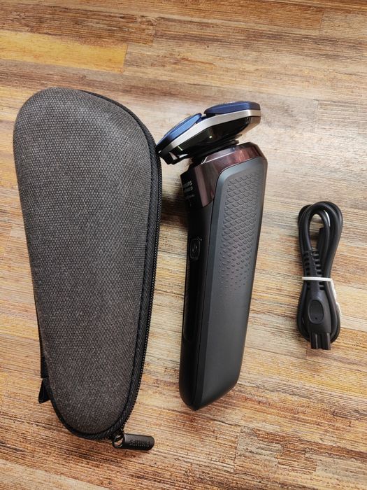 Электробритва Philips 7000 ( S7885/85)