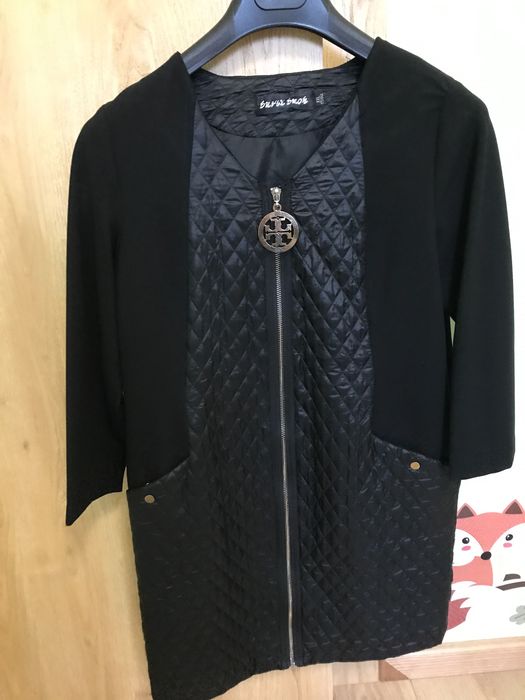 Płaszcz wiosenny kobiecy