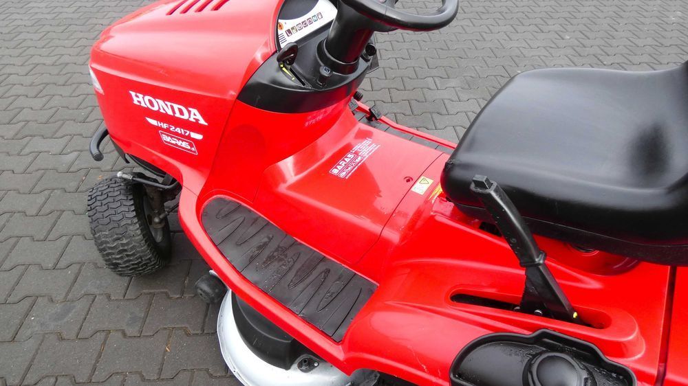 Traktorek kosiarka HONDA HF2417 2 Cylindry (040305.5) - Baras