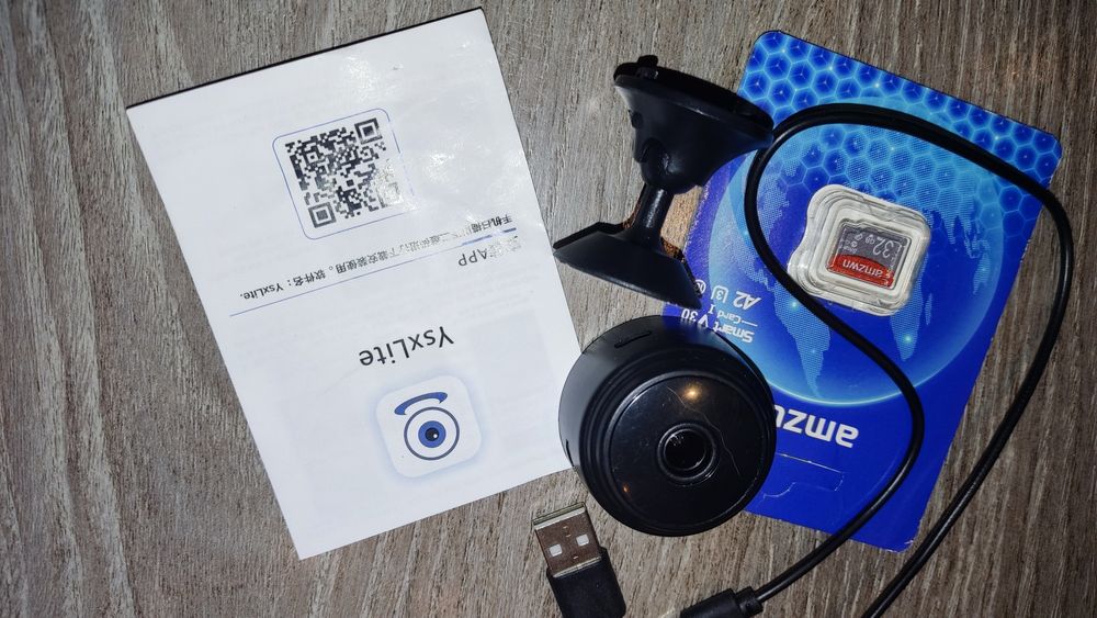 Миниатюрная камера с картой памяти