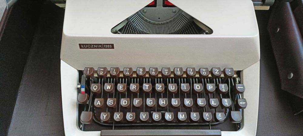 Maszyna do pisania Łucznik 1303
