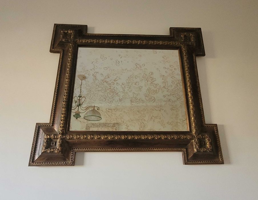 Espelho com vidro envelhecido
