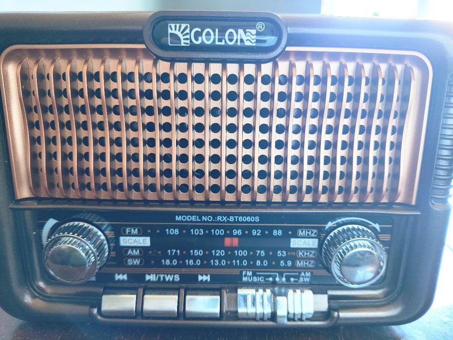 Радіоприймач колонка із сонячною панеллю. 3 Bluetooth та USB/SD