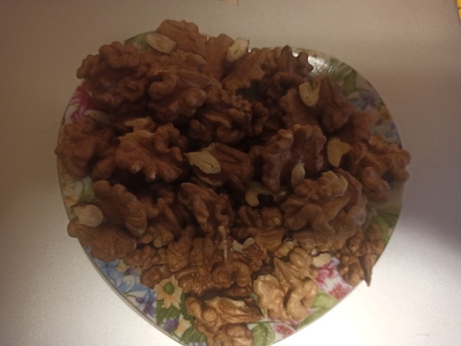 Продам чищений грецький /волоський горіх