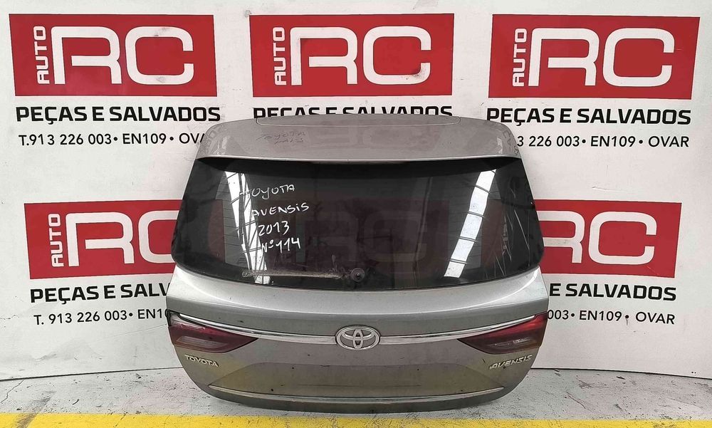 Porta / Tampa da Mala - TOYOTA AVENSIS três volumes