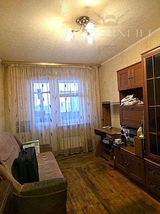 Продаж 4к квартири вул. Братиславська 13