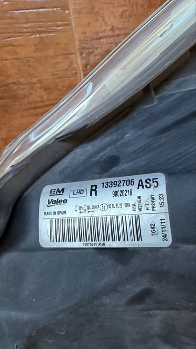 Faróis/Óticas  Opel Corsa D