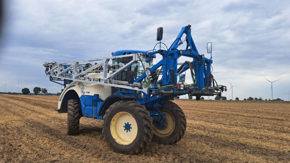 Matrot Maestria GPS 4000litrów 2 komplety kół