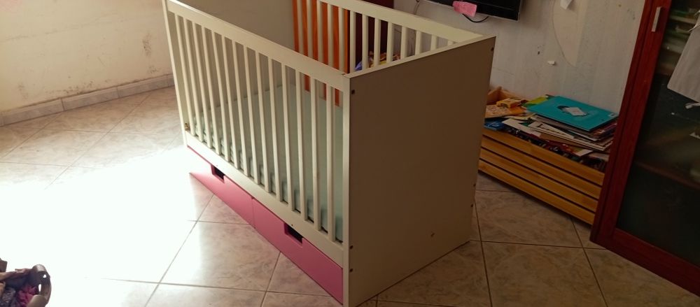 Berço/Cama de Bebé IKEA Evolutiva com Gavetas