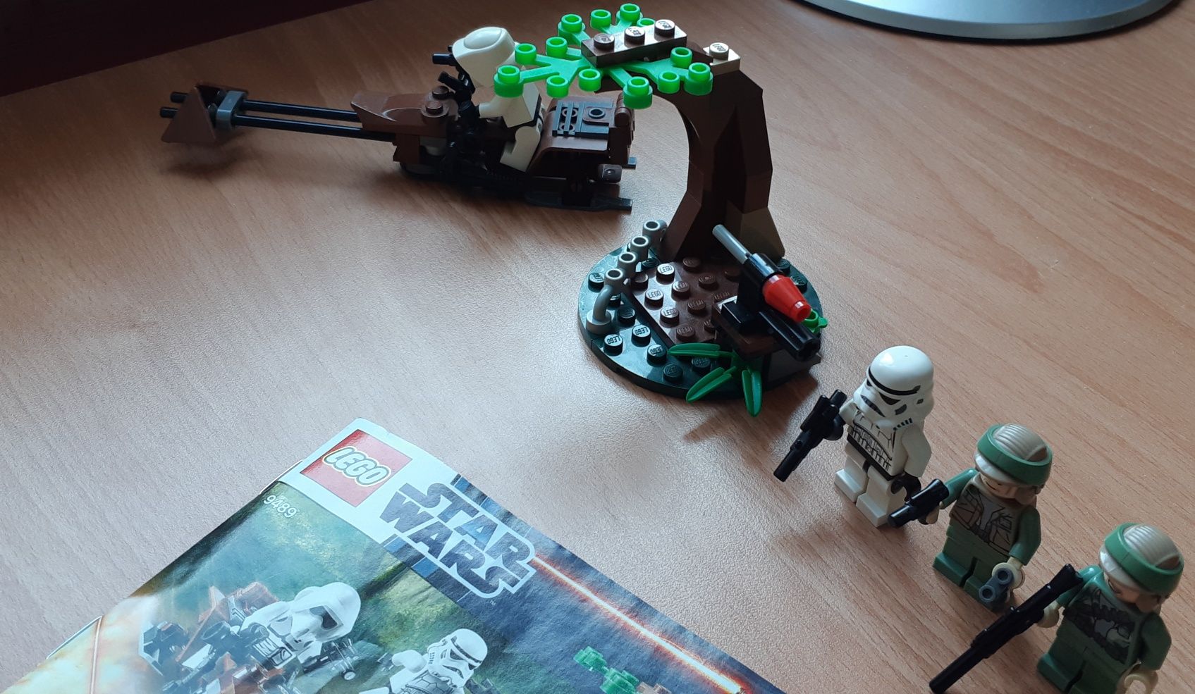 Lego Star Wars Endor Rebel Trooper Imperial Trooper Battle Pack 9489 1 200 Olx