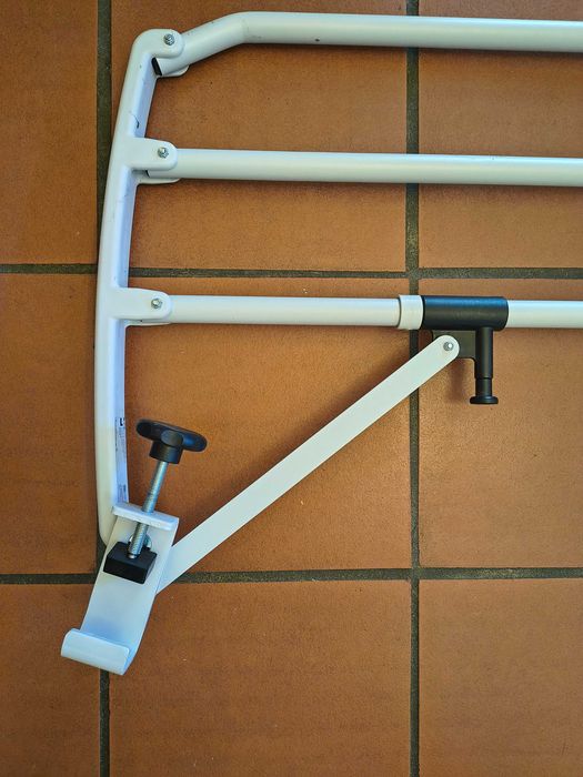 Guardas (grades) para proteção lateral da cama