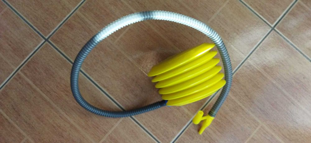 Bomba de encher, colchão, prancha, paddle, caiaque, canoa, rio