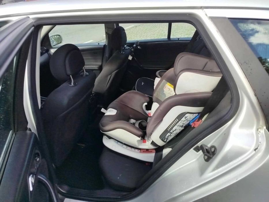 Mercedes c 220 classic — photo 4