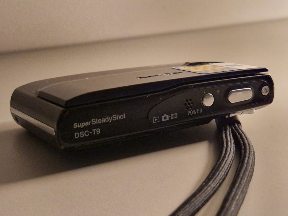 Sony Cybershot T9