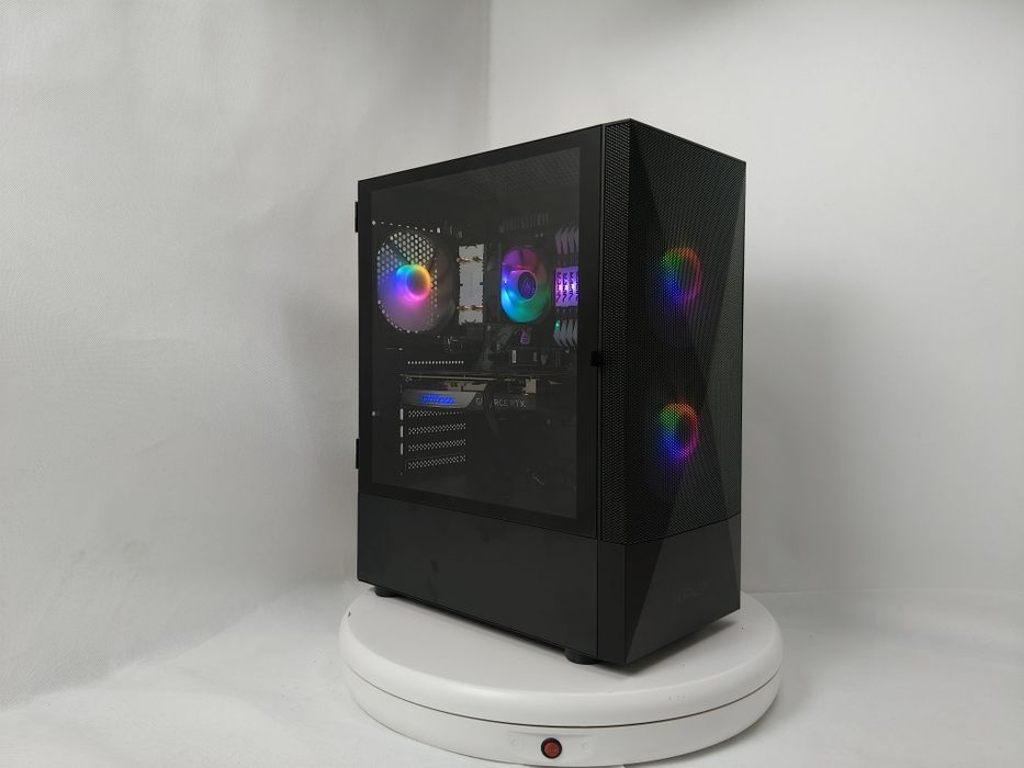Komputer Gamingowy Ryzen 7 5700, RTX 5070, 32 GB,SSD 1 TB, Win 11