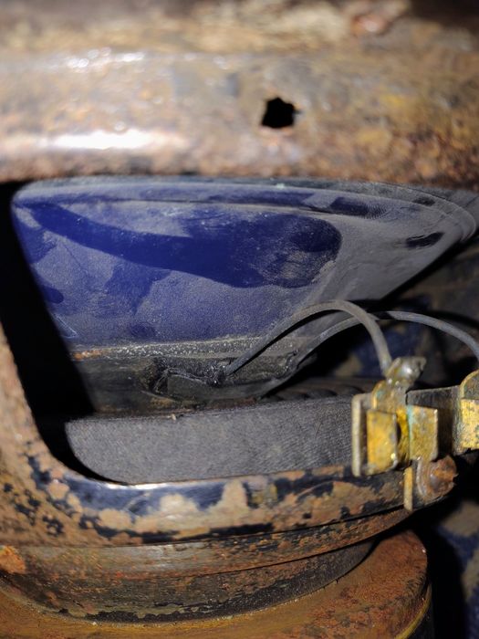 Продам сабвуфер10 под ремонт